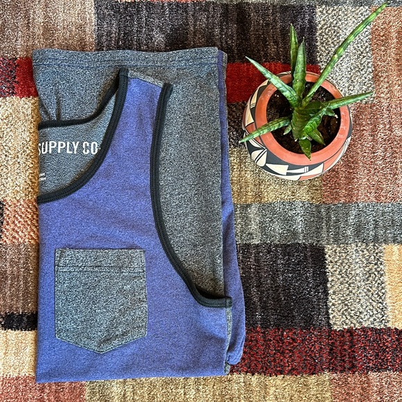 Two-tone tank top - Picture 3 of 3